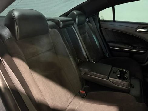 Used 2020 Dodge Charger R/T w/ Plus Group RWD image 31