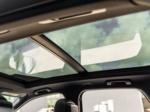 New 2026 Porsche Cayenne image 27