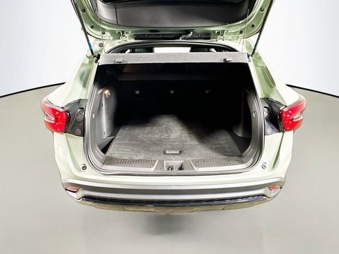 Used 2024 Chevrolet Trax RS image 25