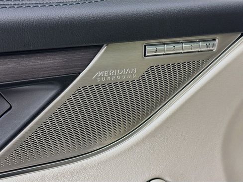 Used 2021 Jaguar F-PACE S image 20