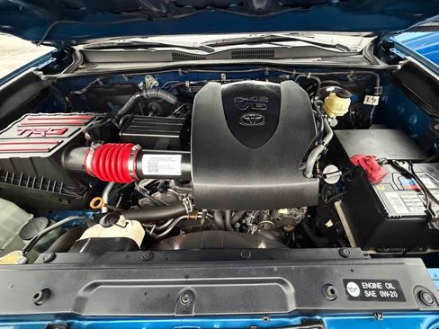 Used 2017 Toyota Tacoma SR5 image 30