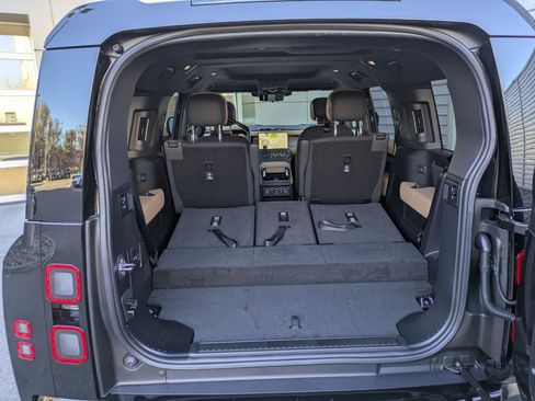 New 2026 Land Rover Defender 130 V8 image 25