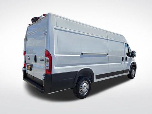 Used 2024 RAM ProMaster 3500 w/ Convenience Group FWD image 3