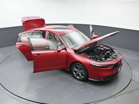 Certified 2023 Honda Accord EX image 53