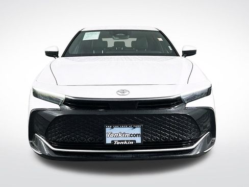 Used 2024 Toyota Crown XLE image 2