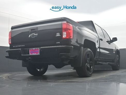 Used 2017 Chevrolet Silverado 1500 LTZ Z71 w/ Realtree Edition AWD/4WD image 32