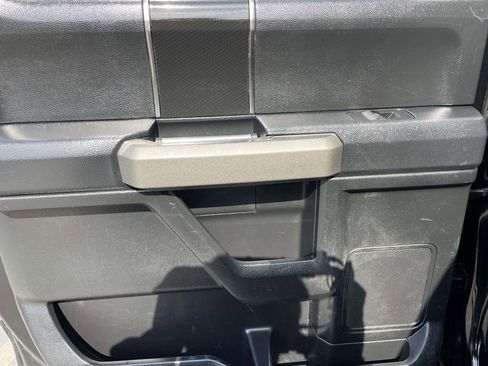 Used 2018 Ford F150 Raptor w/ Equipment Group 801A Mid image 17