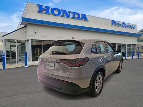 Used 2023 Honda HR-V LX image 5