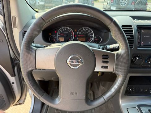 Used 2008 Nissan Pathfinder S AWD/4WD image 14
