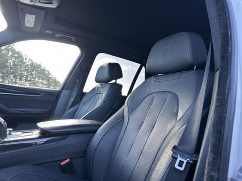 Used 2018 BMW X5 xDrive50i image 17