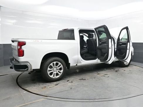 Used 2023 Chevrolet Silverado 1500 LTZ AWD/4WD image 39