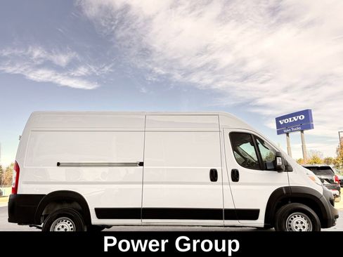 Used 2024 RAM ProMaster 2500 w/ Convenience Group FWD image 7