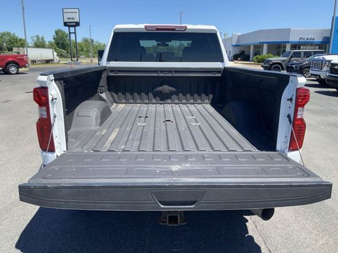 Used 2023 Chevrolet Silverado 2500 LT w/ Convenience Package AWD/4WD image 10