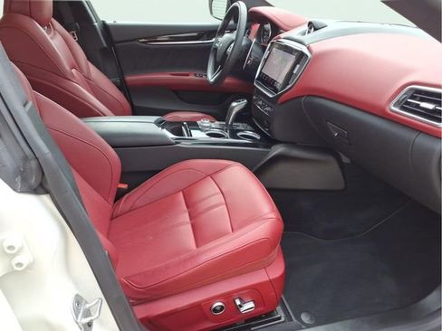 Used 2022 Maserati Ghibli Modena Q4 image 23