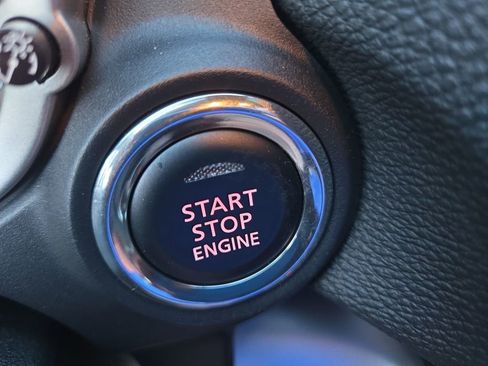 Used 2025 Mitsubishi Eclipse Cross SE image 25