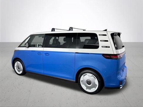 Certified 2025 Volkswagen ID. Buzz 1st Edition RWD image 9