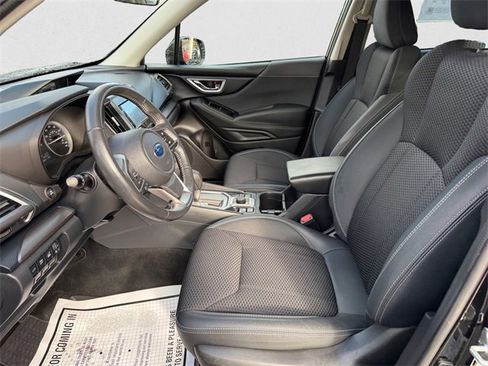 Used 2022 Subaru Forester Premium image 9