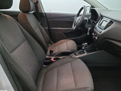 Used 2020 Hyundai Accent SE FWD image 21