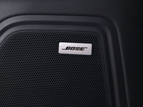 Certified 2024 Porsche Macan S AWD/4WD image 23