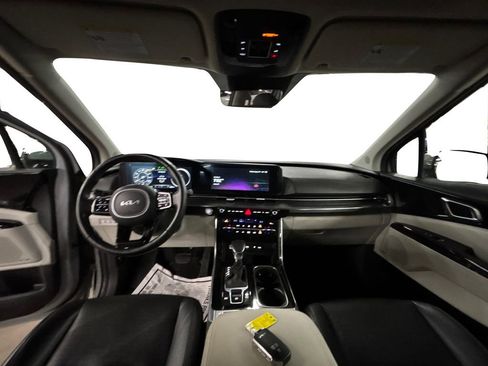 Certified 2024 Kia Carnival SX Prestige image 17