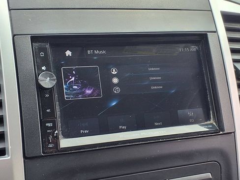 Used 2015 Nissan Frontier S RWD image 11
