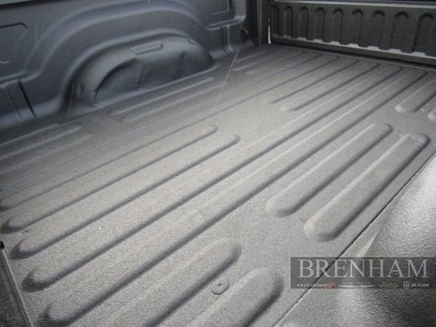 Used 2024 RAM 2500 Laramie w/ Safety Group AWD/4WD image 19