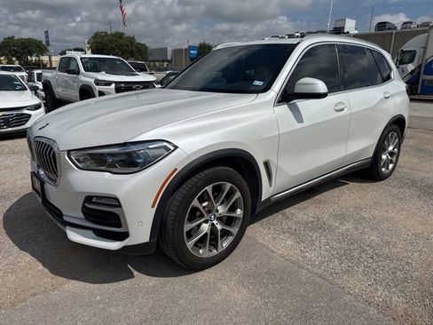 Used 2019 BMW X5 xDrive40i w/ Executive Package AWD/4WD image 2