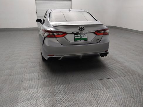 Used 2022 Toyota Camry SE w/ Convenience Package image 6