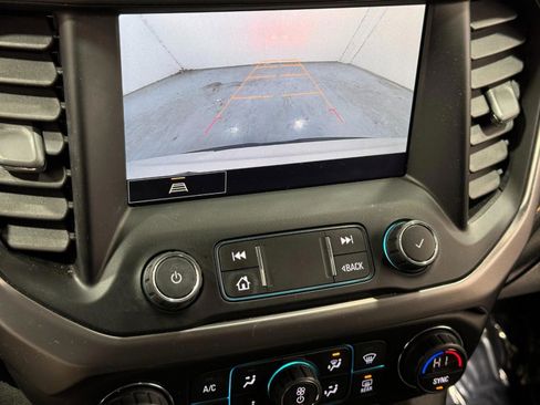 Used 2021 GMC Acadia AT4 image 37