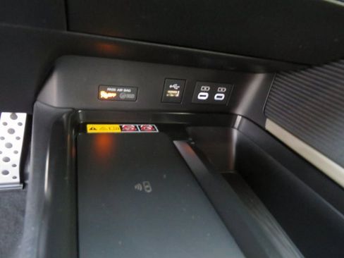 Certified 2026 Toyota Camry SE image 25