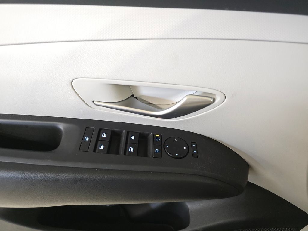 New 2025 Hyundai Tucson SE FWD image 22