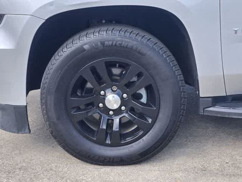 Used 2019 Chevrolet Tahoe LT AWD/4WD image 8