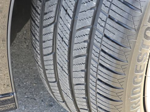 Certified 2025 Audi A5 2.0T Premium w/ Convenience Package image 17