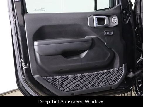 Used 2022 Jeep Wrangler Unlimited Sport AWD/4WD image 19