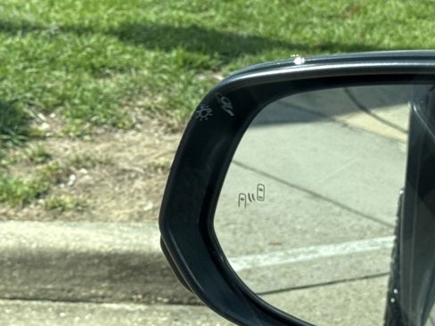 Used 2025 Toyota Tacoma SR5 image 14