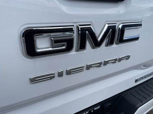 Certified 2023 GMC Sierra 1500 Elevation w/ LPO, Elevation Black Package AWD/4WD image 31