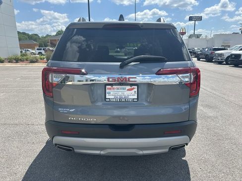 Used 2022 GMC Acadia SLE w/ Driver Convenience Package FWD image 8