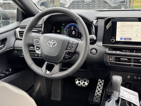 New 2026 Toyota Camry Hybrid image 7