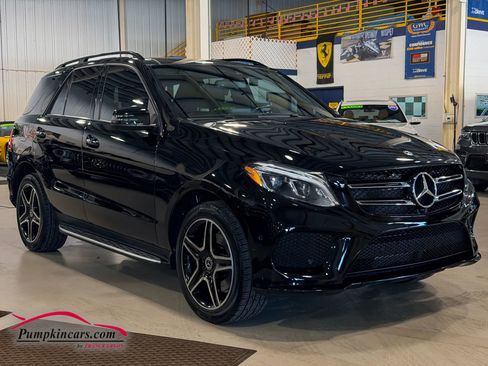 Used 2018 Mercedes-Benz GLE 350 GLE 350 4MATIC Sport Utility 4 w/ Premium 2 Package image 1