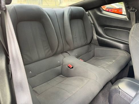 Used 2019 Ford Mustang GT w/ Black Accent Package RWD image 12