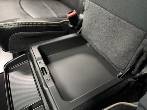 Used 2024 RAM 2500 Laramie image 34