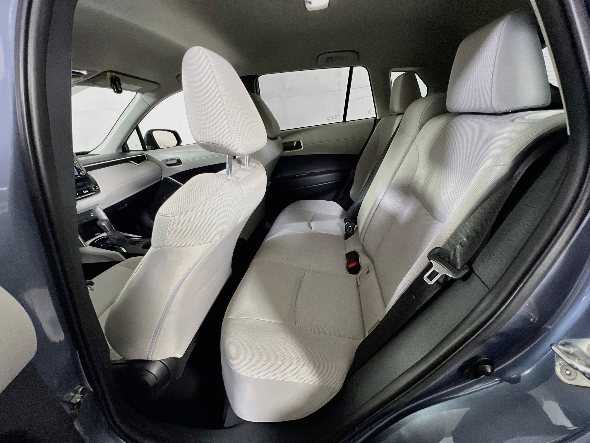 Used 2022 Toyota Corolla Cross LE AWD/4WD image 22