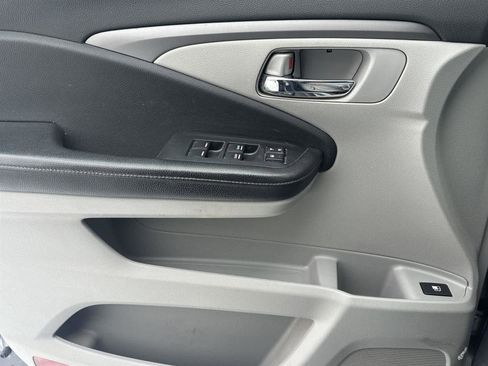 Used 2019 Honda Ridgeline RTL image 32