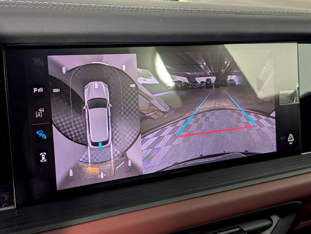 New 2026 Porsche Cayenne GTS AWD/4WD image 32