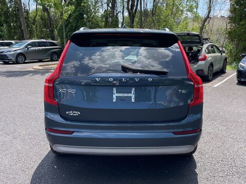 Used 2022 Volvo XC90 T6 Momentum w/ Advanced Package AWD/4WD image 5