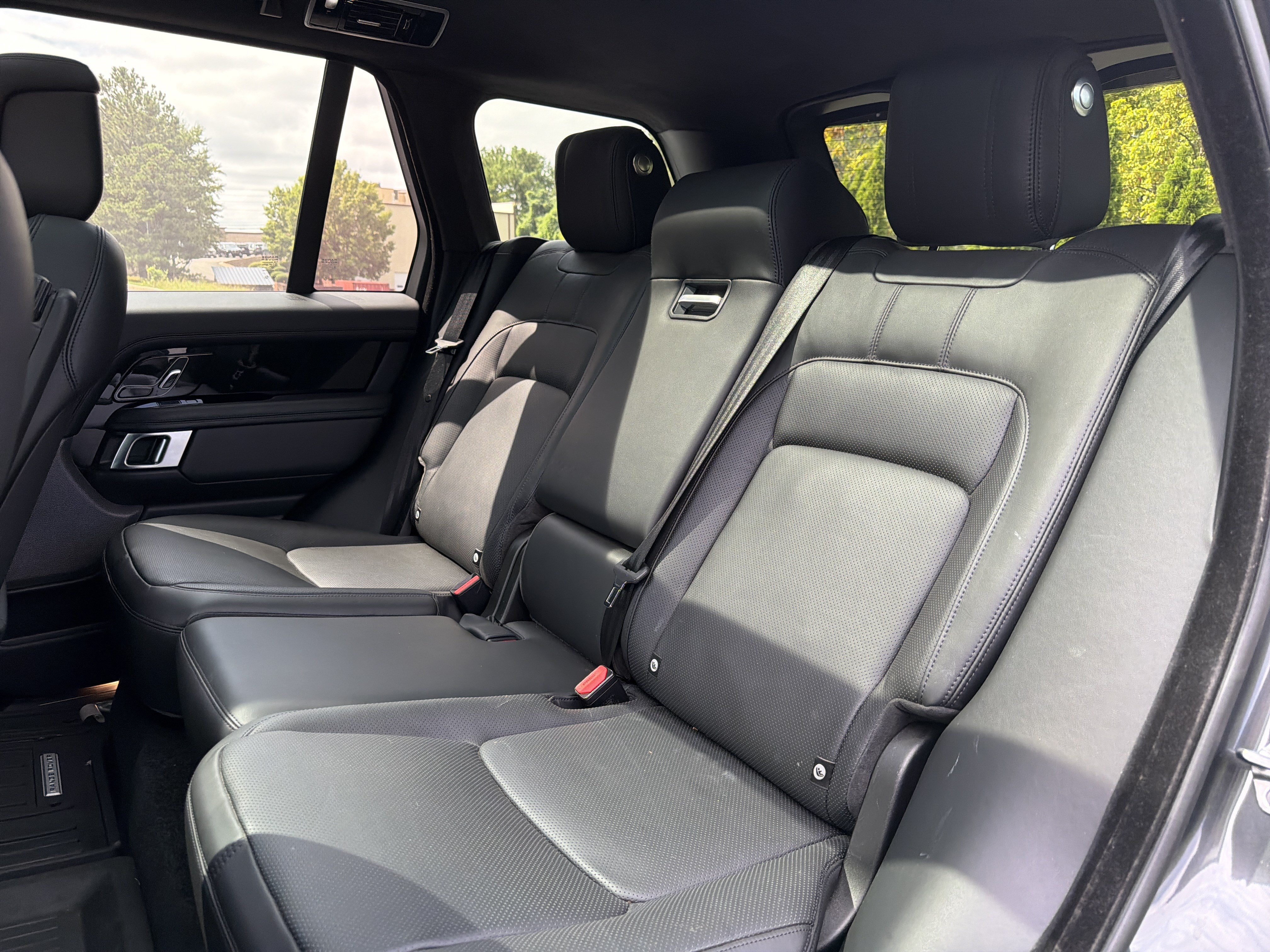 Used 2020 Land Rover Range Rover HSE AWD/4WD image 9
