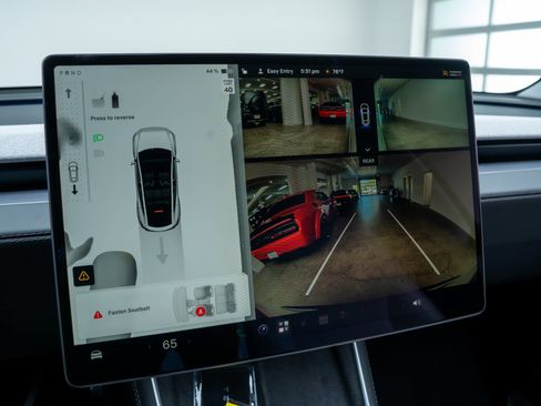 Used 2026 Tesla Model Y 2WD image 14