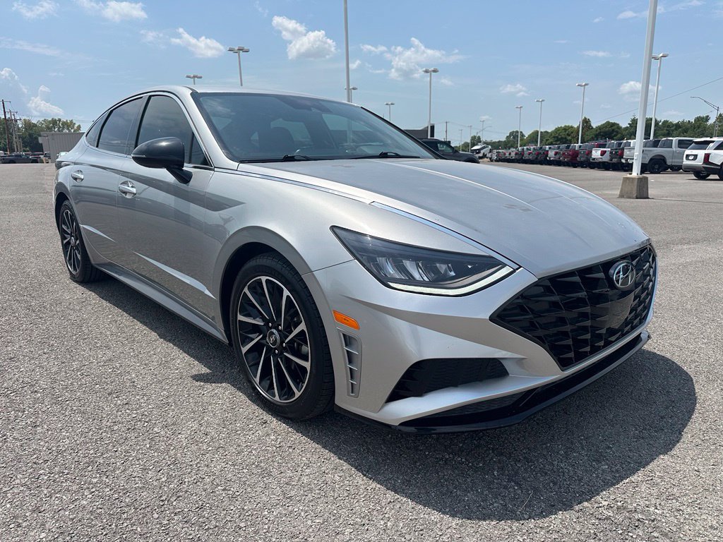 Used 2020 Hyundai Sonata SEL Plus w/ Cargo Package FWD image 3