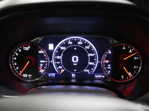 Used 2023 GMC Acadia AT4 w/ Technology Package image 15