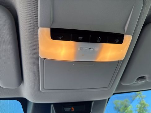 Used 2023 Nissan Rogue S FWD image 27